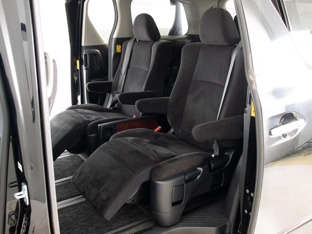 ヴェルファイア 2.4Z プラチナセレクションII (サンルーフ)(アルパインBIG-Xナビ)(後席モニター)(両側自動ドア)パワーバックドア/専用アルカンターラシート/バックカメラ/コンビハンドル/クリアランスソナー/フルセグTV/(24枚目)