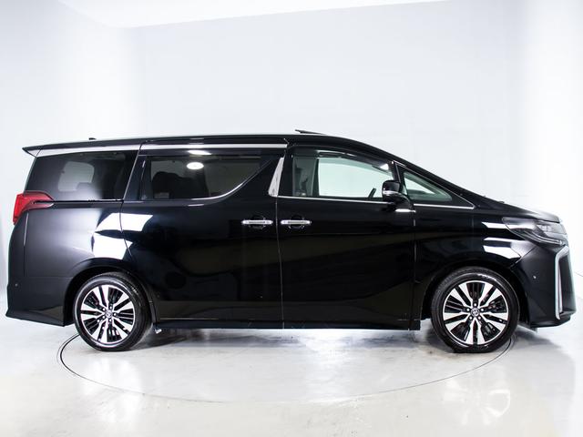 アルファード 2.5S Cパッケージ (禁煙車)(サンルーフ)(JBLサウンド)(パーキングアシスト)後席モニター/トヨタセーフティセンス/全周囲カメラ/黒合皮エグゼクティブシート/BSM/両側電動スライドドア/パワーバックドア/フルセグ(21枚目)
