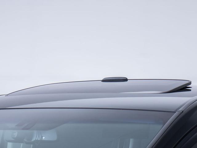 稀少装備サンルーフ搭載！！全国的にも数が少なく希少性の高い装備の一つです。フルオープンやチルトアップも可能！！ドライブをさらに快適にしてくれる装備の一つです！！