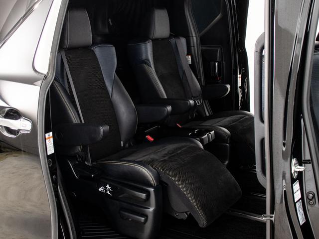 ヴェルファイア ２．５Ｚ　Ａエディション　ゴールデンアイズ　（禁煙車）（点検記録簿８枚）（純正１０型ナビ）（後席モニター）両側自動ドア／パワーバックドア／前車追従レーダークルーズ／衝突被害軽減ブレーキ／踏み間違い防止装置／専用黒ハーフレザーシート／バックカメラ（25枚目）