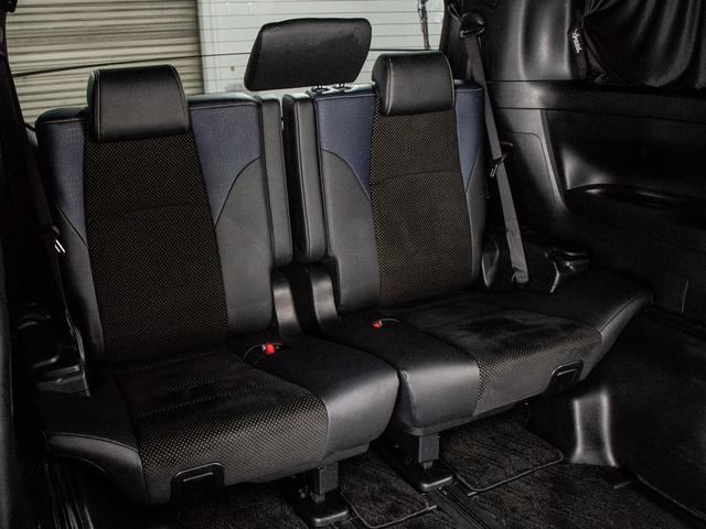 ヴェルファイア ２．５Ｚ　Ａエディション　ゴールデンアイズ　（禁煙車）（点検記録簿８枚）（純正１０型ナビ）（後席モニター）両側自動ドア／パワーバックドア／前車追従レーダークルーズ／衝突被害軽減ブレーキ／踏み間違い防止装置／専用黒ハーフレザーシート／バックカメラ（27枚目）