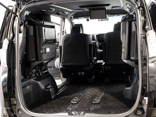 ヴェルファイア ２．５Ｚ　Ａエディション　ゴールデンアイズ　（禁煙車）（点検記録簿８枚）（純正１０型ナビ）（後席モニター）両側自動ドア／パワーバックドア／前車追従レーダークルーズ／衝突被害軽減ブレーキ／踏み間違い防止装置／専用黒ハーフレザーシート／バックカメラ（28枚目）
