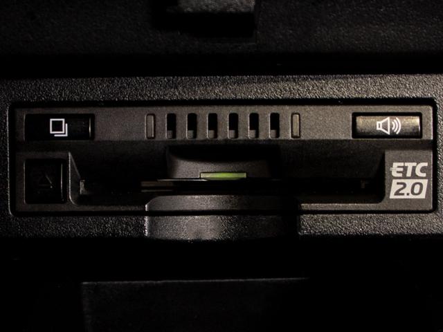 ヴェルファイア ２．５Ｚ　Ａエディション　ゴールデンアイズ　（禁煙車）（点検記録簿８枚）（純正１０型ナビ）（後席モニター）両側自動ドア／パワーバックドア／前車追従レーダークルーズ／衝突被害軽減ブレーキ／踏み間違い防止装置／専用黒ハーフレザーシート／バックカメラ（40枚目）