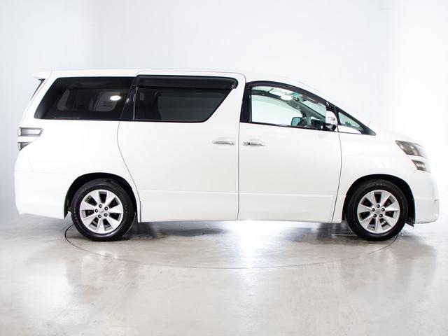 ヴェルファイア 2.4Z (8人乗りフルフラットシート)(両側自動ドア)(クラリオンナビ)(後席モニター)バックカメラ/ビルトインETC/コンビハンドル/Bluetooth接続/フルセグTV/(13枚目)