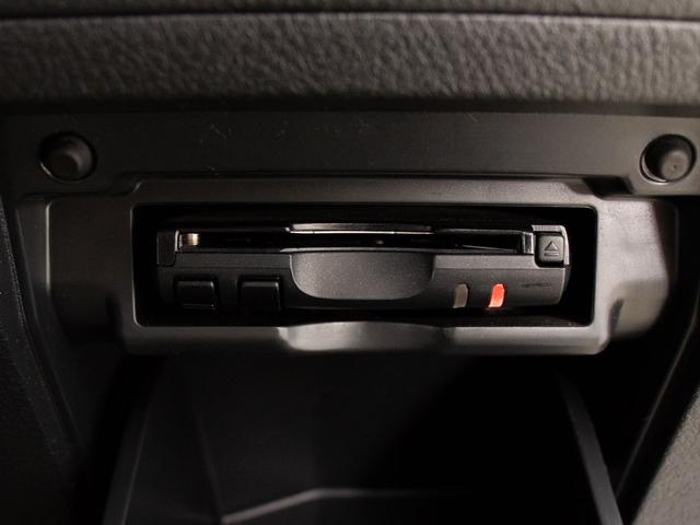 ヴェルファイア 2.4Z (8人乗りフルフラットシート)(両側自動ドア)(クラリオンナビ)(後席モニター)バックカメラ/ビルトインETC/コンビハンドル/Bluetooth接続/フルセグTV/(32枚目)