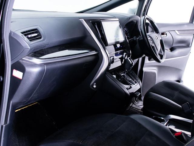 ヴェルファイア ２．５Ｚ　Ａエディション　ゴールデンアイズ　（純正１０型ナビ）（後席モニター）（両側自動ドア）（パワーバックドア）前車追従レーダークルーズ／衝突被害軽減ブレーキ／踏み間違い防止装置／コンビハンドル／ＡＣ１００Ｖ電源／専用黒ハーフレザーシート／（39枚目）