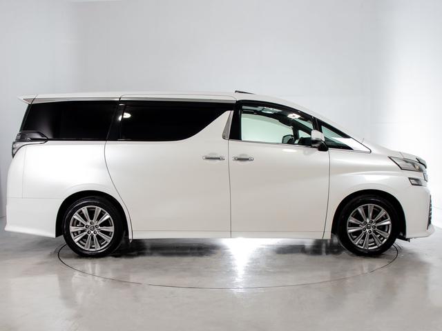 ヴェルファイア ２．５Ｚ　Ａエディション　ゴールデンアイズ　（禁煙車）（サンルーフ）（アルパインＢＩＧ－Ｘ１１型ナビ）（後席モニター）両側自動ドア／パワーバックドア／バックカメラ／ＡＣ１００Ｖ電源／クルーズコントロール／クリアランスソナー／専用黒ハーフレザー（21枚目）
