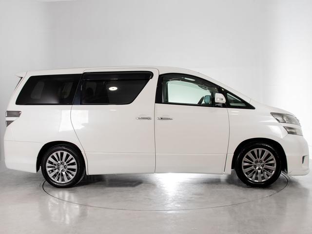 ヴェルファイア ２．４Ｚ　プラチナセレクションＩＩ　（点検記録簿６枚）（ＴＲＤエアロ）（アルパインＢＩＧ－Ｘナビ）（後席モニター）両側自動ドア／パワーバックドア／バックカメラ／専用アルカンターラシート／ビルトインＥＴＣ／コンビハンドル／クリアランスソナ（19枚目）