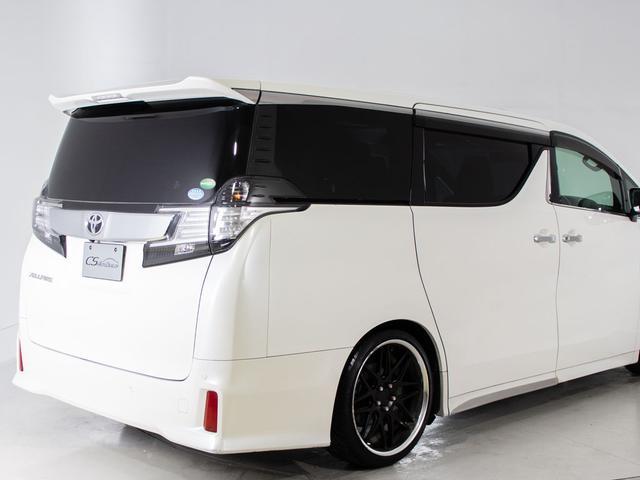 ヴェルファイア ２．５Ｚ　（サンルーフ）（社外２０インチアルミ＆ダウンサス）（アルパインＢＩＧ－Ｘ１０型ナビ）（後席モニター）黒革調シートカバー／両側自動ドア／バックカメラ／クルーズコントロール／クリアランスソナー／（17枚目）