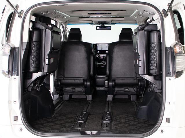 ヴェルファイア ２．５Ｚ　（サンルーフ）（社外２０インチアルミ＆ダウンサス）（アルパインＢＩＧ－Ｘ１０型ナビ）（後席モニター）黒革調シートカバー／両側自動ドア／バックカメラ／クルーズコントロール／クリアランスソナー／（29枚目）