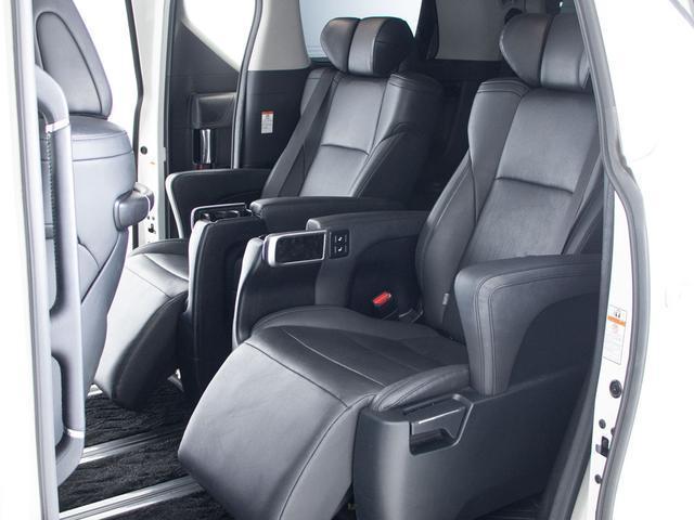 ヴェルファイア ２．５Ｚ　Ｇエディション　（禁煙車）（点検記録簿７枚）（トヨタセーフティセンス）（黒革エグゼクティブシート）後席モニター／両側電動スライドドア／シートヒーター／シートメモリー／３眼ＬＥＤヘッドライド／パワーバックドア（28枚目）