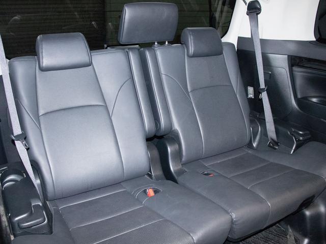 ヴェルファイア ２．５Ｚ　Ｇエディション　（禁煙車）（点検記録簿７枚）（トヨタセーフティセンス）（黒革エグゼクティブシート）後席モニター／両側電動スライドドア／シートヒーター／シートメモリー／３眼ＬＥＤヘッドライド／パワーバックドア（29枚目）