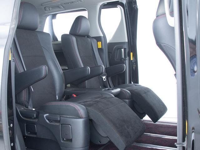 ヴェルファイア ２．４Ｚ　ゴールデンアイズ　（禁煙車）（エアロカスタム）（サンルーフ）（後席モニター）両側自動ドア／パワーバックドア／純正ＨＤＤナビ／フロント＆バックカメラ／クルーズコントロール／クリアランスソナー／コンビハンドル／（24枚目）