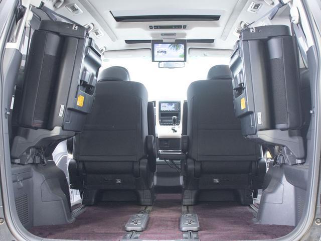 ヴェルファイア ２．４Ｚ　ゴールデンアイズ　（禁煙車）（エアロカスタム）（サンルーフ）（後席モニター）両側自動ドア／パワーバックドア／純正ＨＤＤナビ／フロント＆バックカメラ／クルーズコントロール／クリアランスソナー／コンビハンドル／（27枚目）