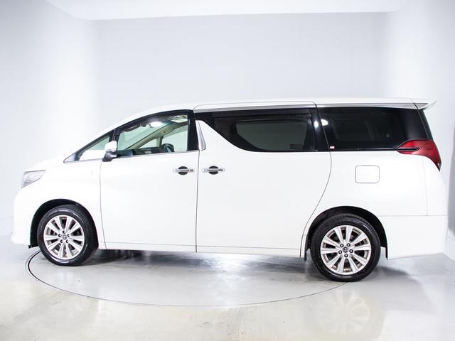 アルファードハイブリッド エグゼクティブラウンジ (ベージュ本革)(JBLサウンド)(全方位カメラ)(後席モニター)前車追従レーダークルーズ/衝突被害軽減ブレーキ/踏み間違い防止装置/自動ハイビーム/両側自動ドア/パワーバックドア/1500W給電/(15枚目)