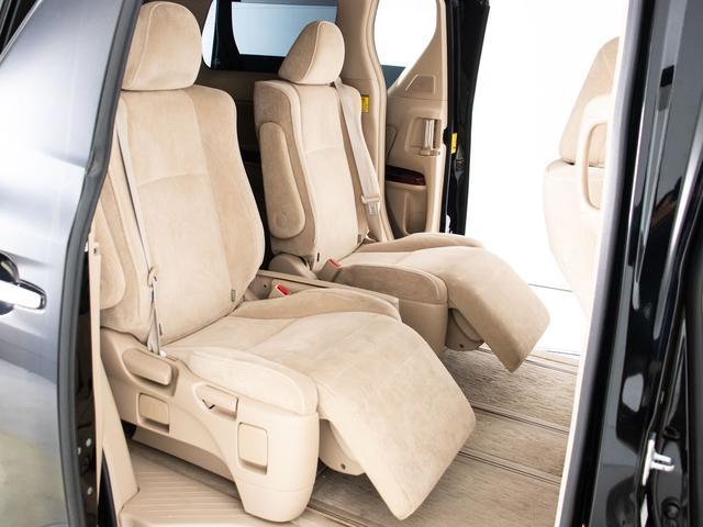 アルファード ２４０Ｇ　（プレミアムサウンド）（後席モニター）（両側自動ドア）（社外１９インチアルミ）バックカメラ／コンビハンドル／ＡＣ１００Ｖ電源／クルーズコントロール／クリアランスソナー／パワーシート／シートメモリー／（25枚目）