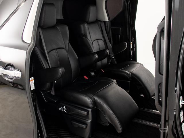 ヴェルファイア ２．５Ｚ　Ａエディション　（ＴＲＤフルエアロ）（社外１９インチアルミ）（サンルーフ）（純正１０型ナビ）後席モニター／トヨタセーフティセンス／黒革調シートカバー／両側自動ドア／バックカメラ／クリアランスソナー／ビルトインＥＴＣ／（25枚目）