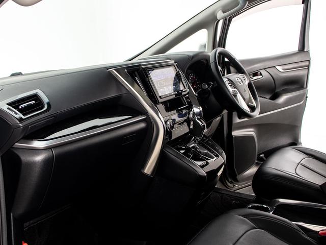 ヴェルファイア ２．５Ｚ　Ａエディション　（ＴＲＤフルエアロ）（社外１９インチアルミ）（サンルーフ）（純正１０型ナビ）後席モニター／トヨタセーフティセンス／黒革調シートカバー／両側自動ドア／バックカメラ／クリアランスソナー／ビルトインＥＴＣ／（40枚目）