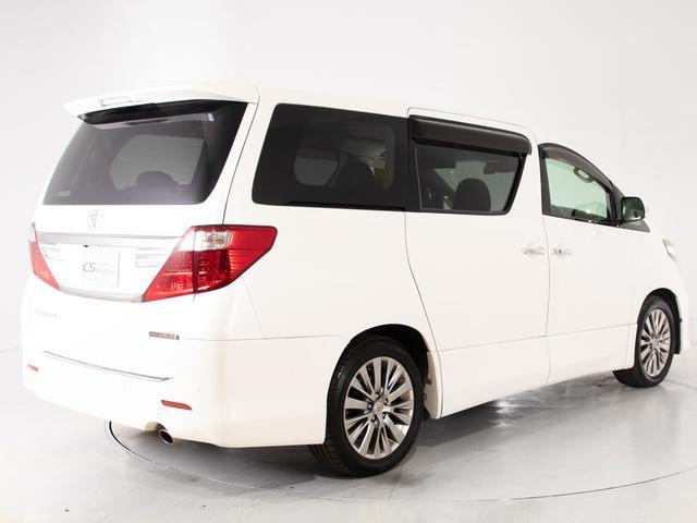 アルファード ２４０Ｓ　タイプゴールドＩＩ　（禁煙車）（ツインサンルーフ）（特別仕様車）（後席モニター）専用ハーフレザーシート／両側電動スライドドア／パワーバックドア／ＡＣ１００Ｖ電源／クルーズコントロール／クリアランスソナー／フルセグＴＶ（18枚目）