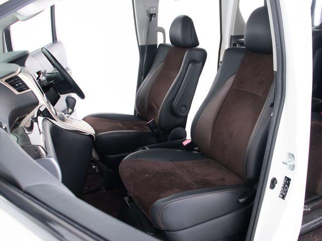 アルファード ２４０Ｓ　タイプゴールドＩＩ　（禁煙車）（ツインサンルーフ）（特別仕様車）（後席モニター）専用ハーフレザーシート／両側電動スライドドア／パワーバックドア／ＡＣ１００Ｖ電源／クルーズコントロール／クリアランスソナー／フルセグＴＶ（25枚目）