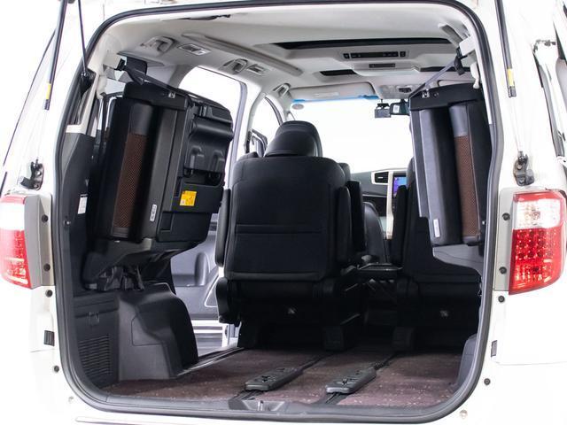 アルファード ２４０Ｓ　タイプゴールドＩＩ　（禁煙車）（ツインサンルーフ）（特別仕様車）（後席モニター）専用ハーフレザーシート／両側電動スライドドア／パワーバックドア／ＡＣ１００Ｖ電源／クルーズコントロール／クリアランスソナー／フルセグＴＶ（29枚目）
