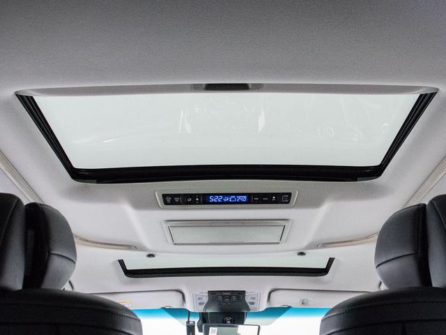 アルファード ２．５Ｓ　Ｃパッケージ　（禁煙車）（点検記録簿６枚）（モデリスタエアロ）（サンルーフ）冷暖房黒本革／純正１０型ナビ／後席モニター／トヨタセーフティセンス／踏み間違い防止装置／デジタルインナーミラー／ＢＳＭ／ＲＣＴＡ／（8枚目）