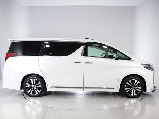 アルファード ２．５Ｓ　Ｃパッケージ　（禁煙車）（点検記録簿６枚）（モデリスタエアロ）（サンルーフ）冷暖房黒本革／純正１０型ナビ／後席モニター／トヨタセーフティセンス／踏み間違い防止装置／デジタルインナーミラー／ＢＳＭ／ＲＣＴＡ／（20枚目）