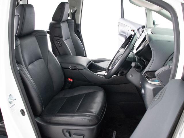 アルファード ２．５Ｓ　Ｃパッケージ　（禁煙車）（点検記録簿６枚）（モデリスタエアロ）（サンルーフ）冷暖房黒本革／純正１０型ナビ／後席モニター／トヨタセーフティセンス／踏み間違い防止装置／デジタルインナーミラー／ＢＳＭ／ＲＣＴＡ／（23枚目）