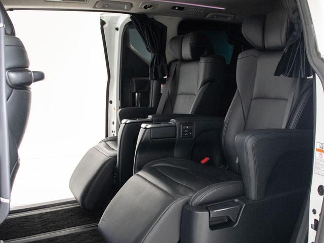 アルファード ２．５Ｓ　Ｃパッケージ　（禁煙車）（点検記録簿６枚）（モデリスタエアロ）（サンルーフ）冷暖房黒本革／純正１０型ナビ／後席モニター／トヨタセーフティセンス／踏み間違い防止装置／デジタルインナーミラー／ＢＳＭ／ＲＣＴＡ／（26枚目）