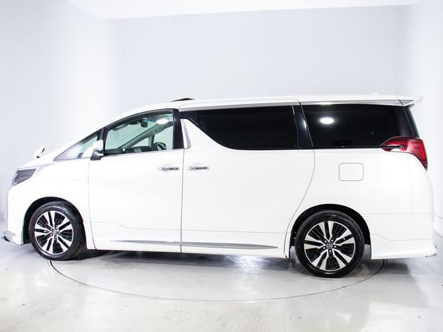 アルファード ２．５Ｓ　Ｃパッケージ　（点検記録簿６枚）（サンルーフ）（モデリスタフルエアロ）（冷暖房黒革）純正１０型ナビ／後席モニター／トヨタセーフティセンス／デジタルインナーミラー／踏み間違い防止装置／両側自動ドア／パワーバックドア／（17枚目）