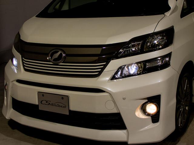 ヴェルファイア ２．４Ｚ　ゴールデンアイズＩＩ　（保冷温庫システムコンソール）（新品タイヤ装着）（両側自動ドア）（パワーバックドア）カロッツェリアナビ／バックカメラ／クルーズコントロール／クリアランスソナー／後席モニター／専用ハーフレザーシート／（12枚目）