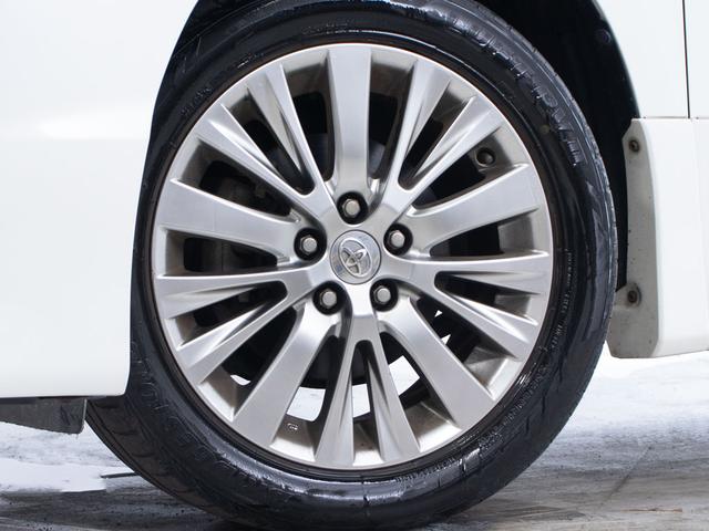 ヴェルファイア ２．４Ｚ　ゴールデンアイズＩＩ　（保冷温庫システムコンソール）（新品タイヤ装着）（両側自動ドア）（パワーバックドア）カロッツェリアナビ／バックカメラ／クルーズコントロール／クリアランスソナー／後席モニター／専用ハーフレザーシート／（13枚目）