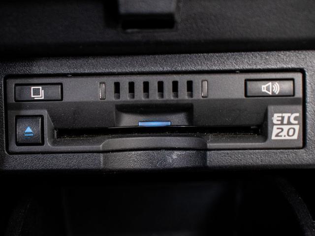 ヴェルファイア ２．５Ｚ　ゴールデンアイズ　（禁煙車）（新品２０インチアルミ＆新品タイヤ）（モデリスタフルエアロ）（後席モニター）専用黒ハーフレザーシート／トヨタセーフティセンス／踏み間違え防止装置／バックカメラ／両側自動ドア／パワーバックドア（18枚目）