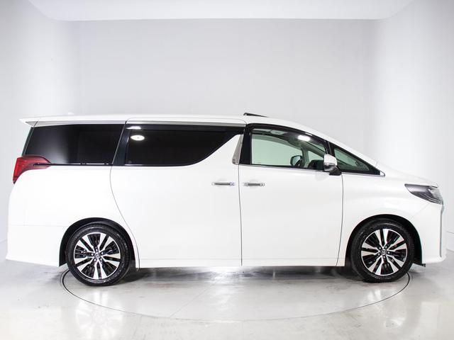 アルファード ２．５Ｓ　Ｃパッケージ　（禁煙車）（サンルーフ）（冷暖房黒革）（アルパインＢＩＧ－Ｘ１１型ナビ）後席モニター／トヨタセーフティセンス／踏み間違い防止装置／３眼ＬＥＤヘッドライト／両側自動ドア／パワーバックドア／コンビハンドル（21枚目）