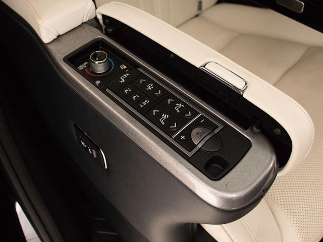 ヴェルファイアハイブリッド エグゼクティブラウンジＺ　（禁煙車）（点検記録簿９枚）（サンルーフ）（冷暖房白本革）ＪＢＬサウンド／全方位カメラ／後席モニター／トヨタセーフティセンス／踏み間違い防止装置／デジタルインナーミラー／ＢＳＭ／ＲＣＴＡ／（42枚目）