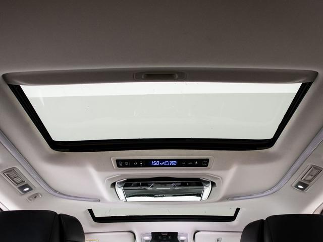 アルファード 2.5S Cパッケージ (禁煙車)(サンルーフ)(アルパインBIG-X11型ナビ)(後席モニター)冷暖房黒革/エグゼクティブシート/トヨタセーフティセンス/踏み間違い防止装置/3眼LEDヘッドライト/AC100V電源/(8枚目)