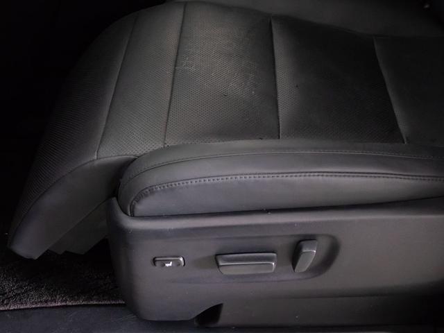 アルファード 2.5S Cパッケージ (禁煙車)(サンルーフ)(アルパインBIG-X11型ナビ)(後席モニター)冷暖房黒革/エグゼクティブシート/トヨタセーフティセンス/踏み間違い防止装置/3眼LEDヘッドライト/AC100V電源/(43枚目)