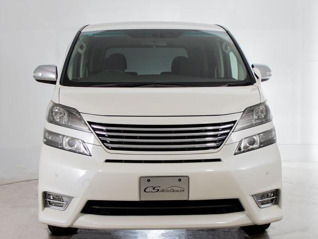 ヴェルファイア ２．４Ｚ　プラチナセレクションＩＩ　タイプゴールド　（禁煙車）（特別仕様車）（両側電動スライドドア）（後席モニター）専用アルカンターラシート／パワーバックドア／クリアランスソナー／コンビハンドル／後席オットマン／ＨＩＤヘッドライト／フルセグＴＶ／ＥＴＣ（12枚目）