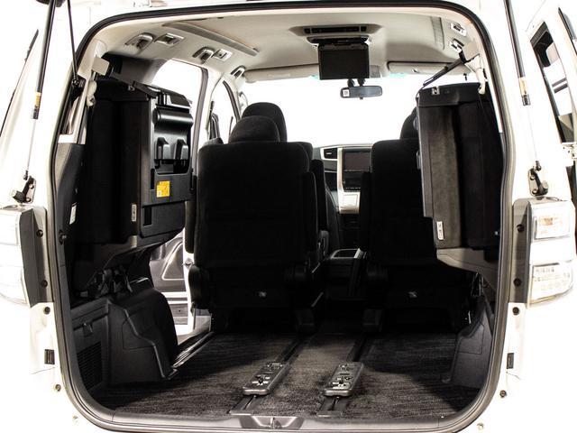 ヴェルファイア ２．４Ｚ　プラチナセレクションＩＩ　タイプゴールド　（禁煙車）（特別仕様車）（両側電動スライドドア）（後席モニター）専用アルカンターラシート／パワーバックドア／クリアランスソナー／コンビハンドル／後席オットマン／ＨＩＤヘッドライト／フルセグＴＶ／ＥＴＣ（35枚目）