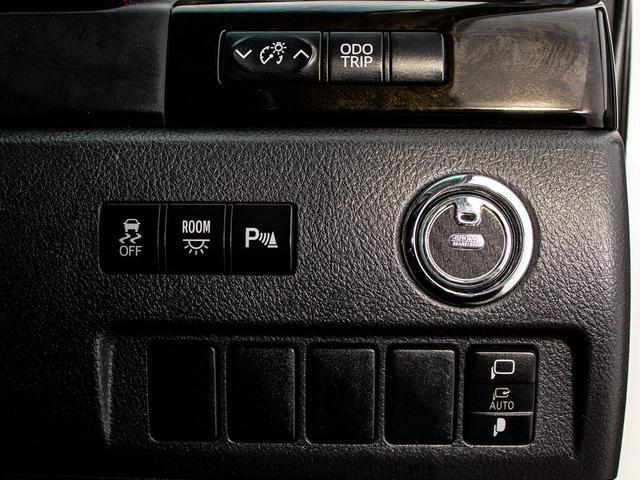 ヴェルファイア ２．４Ｚ　プラチナセレクションＩＩ　タイプゴールド　（禁煙車）（特別仕様車）（両側電動スライドドア）（後席モニター）専用アルカンターラシート／パワーバックドア／クリアランスソナー／コンビハンドル／後席オットマン／ＨＩＤヘッドライト／フルセグＴＶ／ＥＴＣ（36枚目）