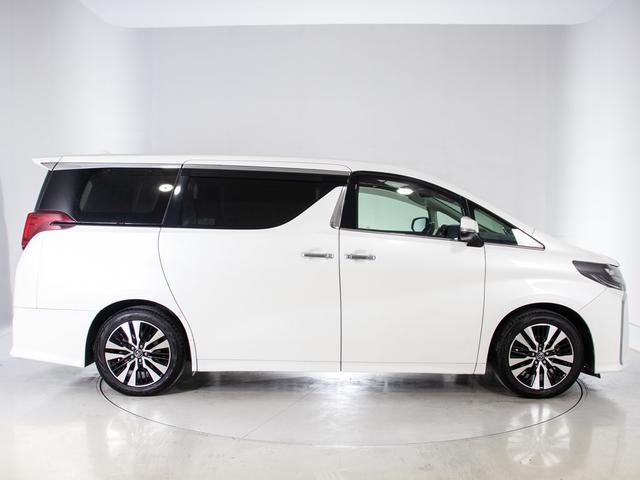 アルファード ２．５Ｓ　Ｃパッケージ　（禁煙車）（１０インチ大画面ナビ）（黒合皮エグゼクティブシート）（後席モニター）トヨタセーフティセンス／両側電動スライドドア／パワーバックドア／ヒート＆エアシート／ＡＣ１００Ｖ電源／バックカメラ（16枚目）
