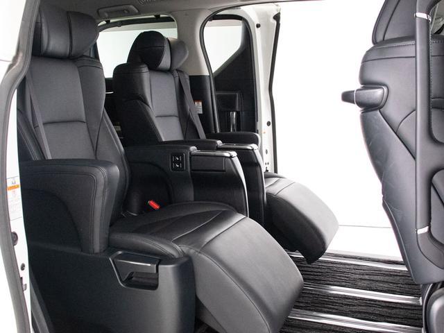 アルファード ２．５Ｓ　Ｃパッケージ　（禁煙車）（１０インチ大画面ナビ）（黒合皮エグゼクティブシート）（後席モニター）トヨタセーフティセンス／両側電動スライドドア／パワーバックドア／ヒート＆エアシート／ＡＣ１００Ｖ電源／バックカメラ（21枚目）