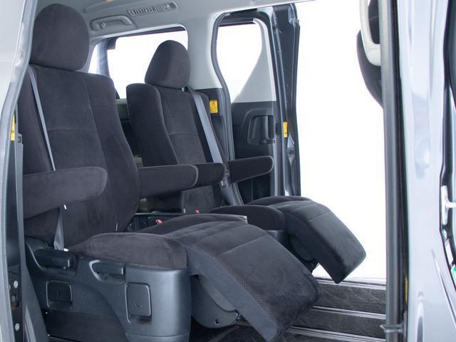 ヴェルファイア 2.4Z プラチナセレクションII (禁煙車)(後席モニター)(両側自動ドア)(パワーバックドア)専用アルカンターラシート/純正SDナビ/バックカメラ/ビルトインETC/クリアランスソナー/コンビハンドル/Bluetooth接続/(25枚目)