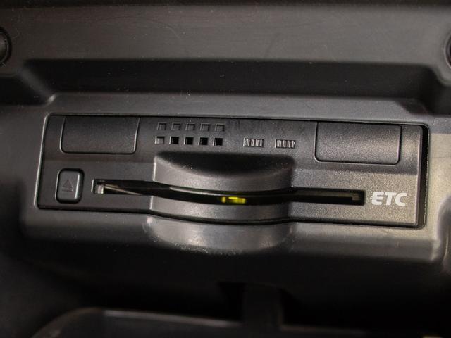 ヴェルファイア 2.4Z プラチナセレクションII (禁煙車)(後席モニター)(両側自動ドア)(パワーバックドア)専用アルカンターラシート/純正SDナビ/バックカメラ/ビルトインETC/クリアランスソナー/コンビハンドル/Bluetooth接続/(35枚目)