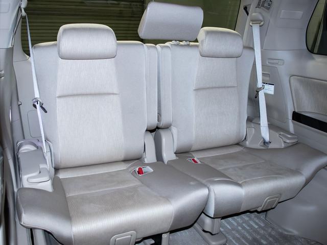 アルファードハイブリッド G (禁煙車)(後席モニター)(レーダークルーズコントロール)(プレミアムサウンド)プリクラッシュセーフティ/レーンキープアシスト/全周囲カメラ/パワーバックドア/4WD/ルーフキャリア/AC100V電源(27枚目)