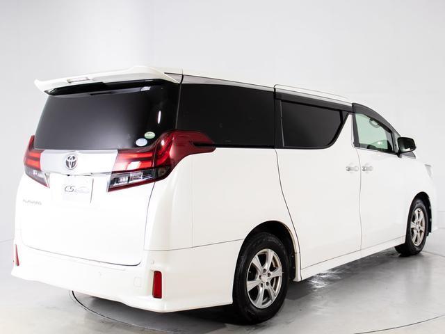 アルファード 2.5S Cパッケージ (4WD)(エグゼクティブシート)(純正9型ナビ)(後席モニター)両側自動ドア/パワーバックドア/黒ハーフレザーシート/ビルトインETC/クルーズコントロール/クリアランスソナー/コンビハンドル/(17枚目)