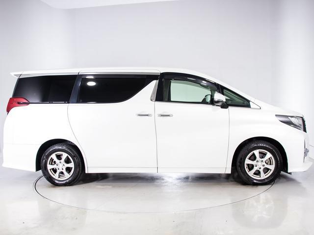 アルファード 2.5S Cパッケージ (4WD)(エグゼクティブシート)(純正9型ナビ)(後席モニター)両側自動ドア/パワーバックドア/黒ハーフレザーシート/ビルトインETC/クルーズコントロール/クリアランスソナー/コンビハンドル/(20枚目)