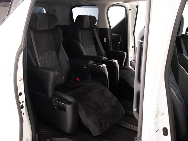 アルファード 2.5S Cパッケージ (4WD)(エグゼクティブシート)(純正9型ナビ)(後席モニター)両側自動ドア/パワーバックドア/黒ハーフレザーシート/ビルトインETC/クルーズコントロール/クリアランスソナー/コンビハンドル/(25枚目)