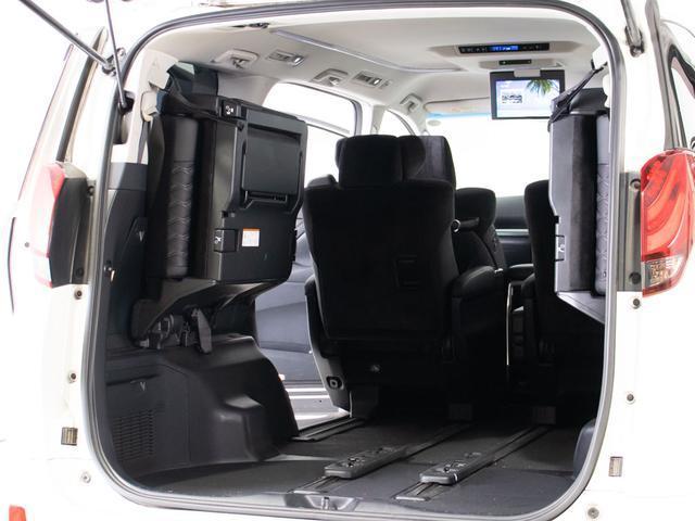 アルファード 2.5S Cパッケージ (4WD)(エグゼクティブシート)(純正9型ナビ)(後席モニター)両側自動ドア/パワーバックドア/黒ハーフレザーシート/ビルトインETC/クルーズコントロール/クリアランスソナー/コンビハンドル/(28枚目)