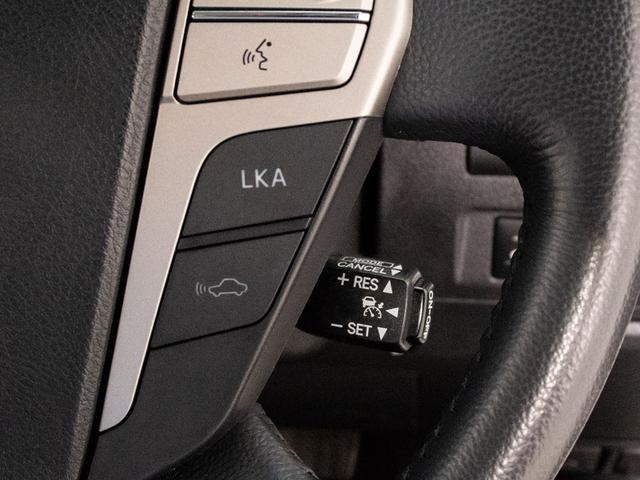 アルファードハイブリッド SR プレミアムシートパッケージ (禁煙車)(エンジン対策済)(サンルーフ)(プレミアムサウンド)モデリスタエアロ/社外20インチアルミ&車高調/前車追従レーダークルーズ/衝突被害軽減装置/車線逸脱防止装置/黒本革/2列目冷暖房シート(8枚目)